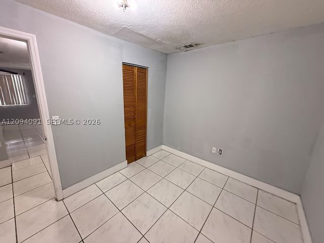 633 W 68th St 633, Hialeah, FL 33014
