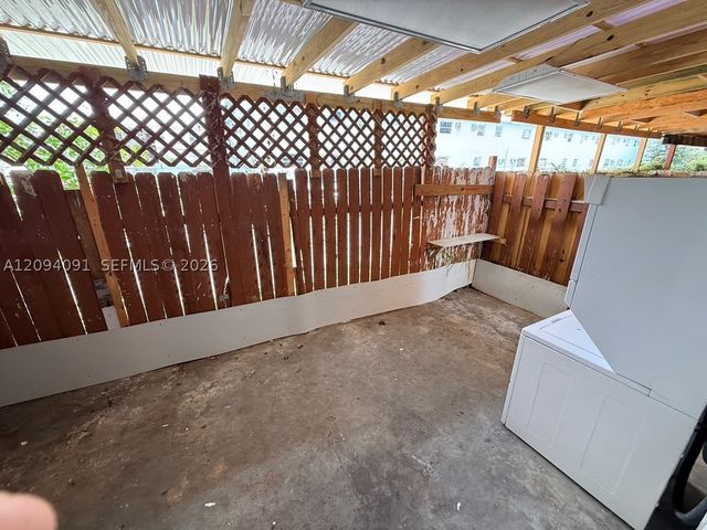 633 W 68th St 633, Hialeah, FL 33014