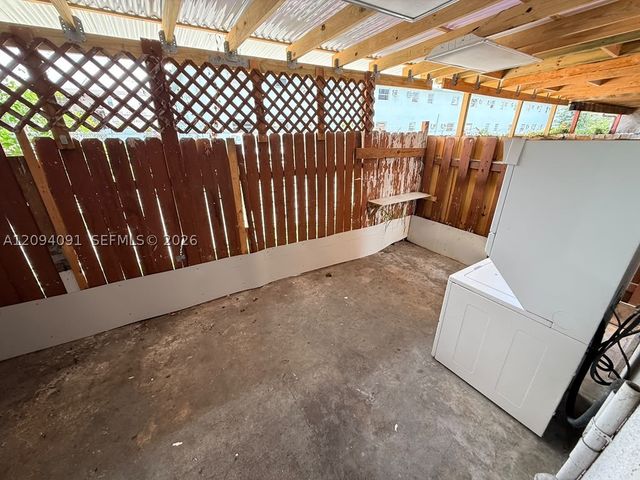 633 W 68th St 633, Hialeah, FL 33014