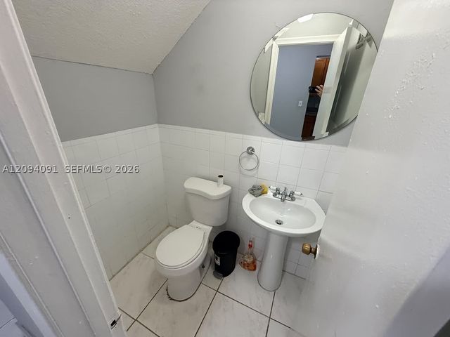 633 W 68th St 633, Hialeah, FL 33014