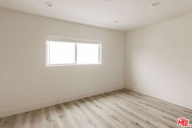 5456 Barton Avenue, Los Angeles, CA 90038