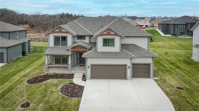 6122 Lewis Drive, Shawnee, KS 66226