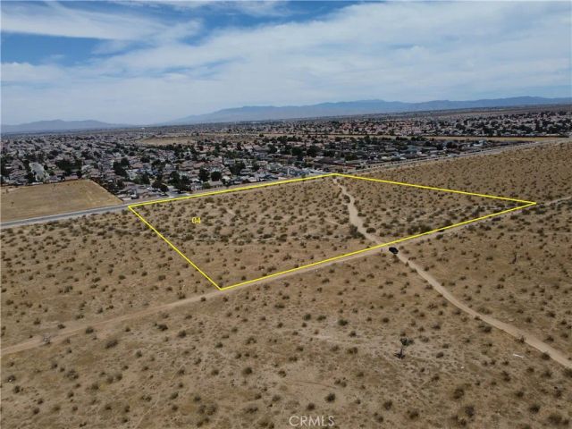 4 Aster, Adelanto, CA 92301