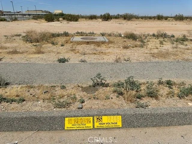 4 Aster, Adelanto, CA 92301