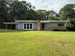 1850 Belle Cour Drive S, Mobile, AL 36605