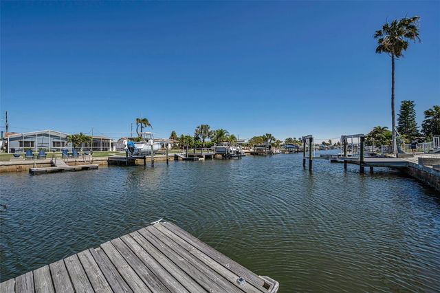 3931 HEADSAIL DRIVE, New Port Richey, FL 34652