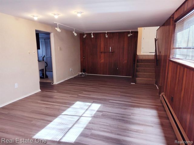 4243 Frostwood Court, Troy, MI 48098