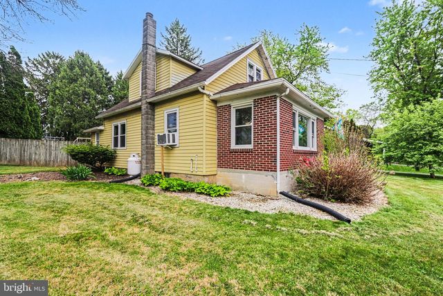 1020 OBERLIN RD, Middletown, PA 17057