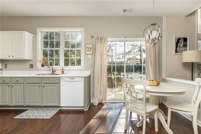 618 Dahoma Trail, Woodstock, GA 30188