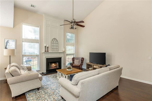 618 Dahoma Trail, Woodstock, GA 30188