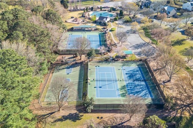 618 Dahoma Trail, Woodstock, GA 30188