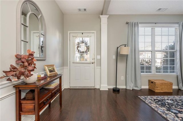 618 Dahoma Trail, Woodstock, GA 30188