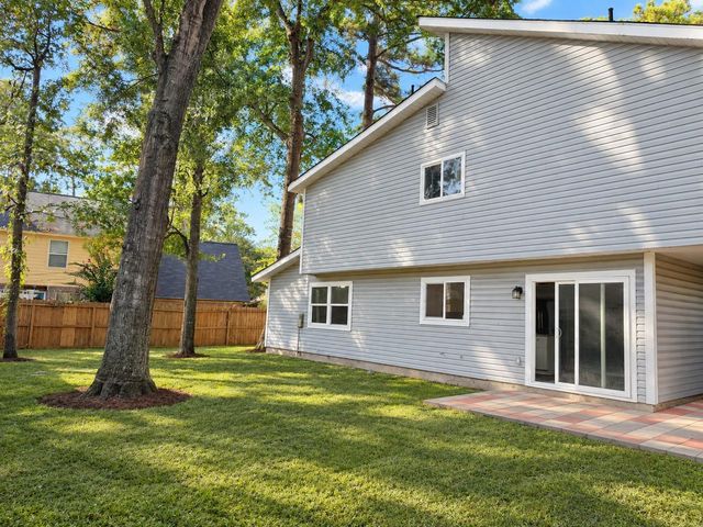 17843 S Cypress Villas Drive, Spring, TX 77379