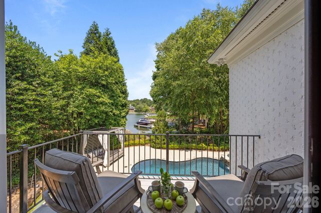 19506 Mary Ardrey Circle, Cornelius, NC 28031