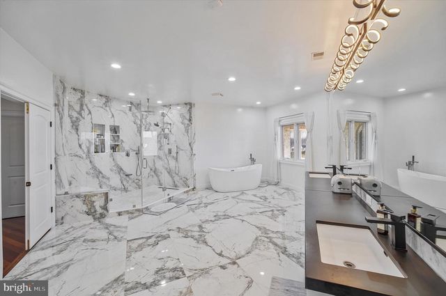 9116 LEESBURG PIKE, Vienna, VA 22182