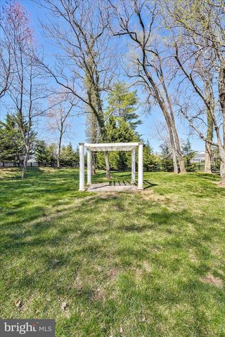 9116 LEESBURG PIKE, Vienna, VA 22182