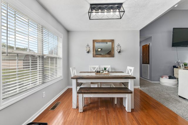 300 Daytona Dr, Cornersville, TN 37047