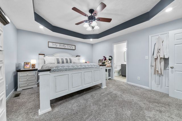 300 Daytona Dr, Cornersville, TN 37047