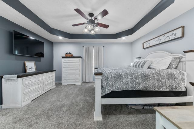 300 Daytona Dr, Cornersville, TN 37047