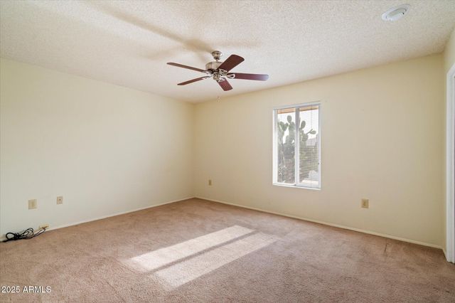 10528 W TUMBLEWOOD Drive, Sun City, AZ 85351