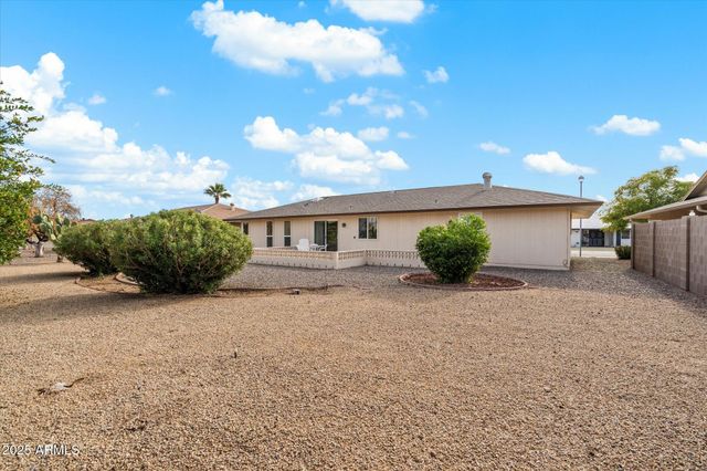 10528 W TUMBLEWOOD Drive, Sun City, AZ 85351