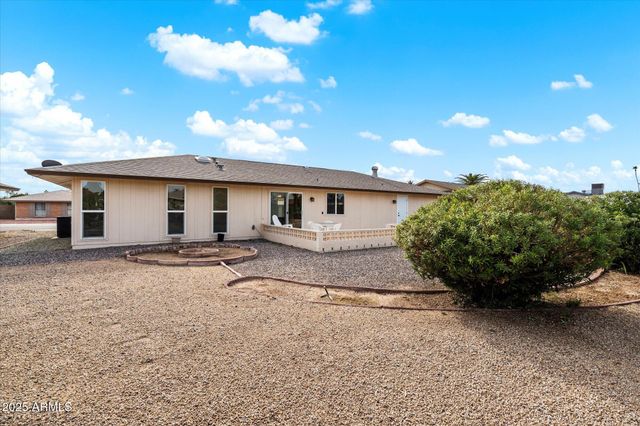 10528 W TUMBLEWOOD Drive, Sun City, AZ 85351