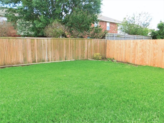 1508 Sequoia Grove Lane, Lewisville, TX 75067