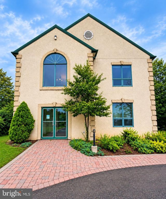 2621 N BROAD ST #SECOND FLOOR, HATFIELD, PA 18915 — exterior