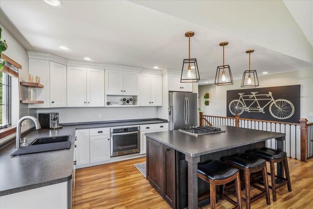 2727 Highland TERRACE, Sheboygan, WI 53083