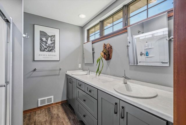 2727 Highland TERRACE, Sheboygan, WI 53083