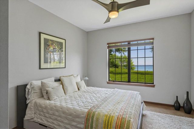 2727 Highland TERRACE, Sheboygan, WI 53083