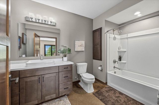 2727 Highland TERRACE, Sheboygan, WI 53083