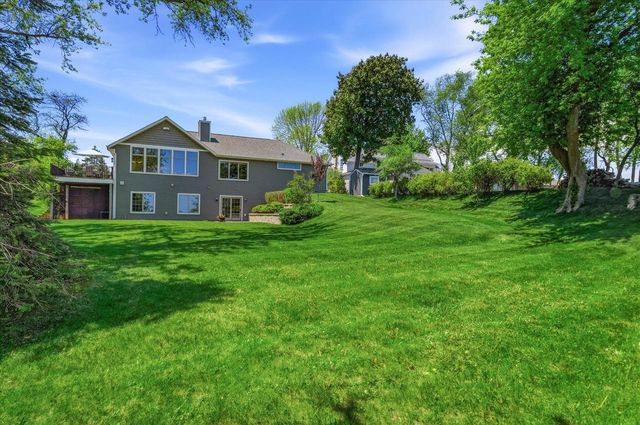 2727 Highland TERRACE, Sheboygan, WI 53083