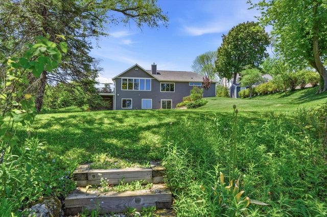 2727 Highland TERRACE, Sheboygan, WI 53083