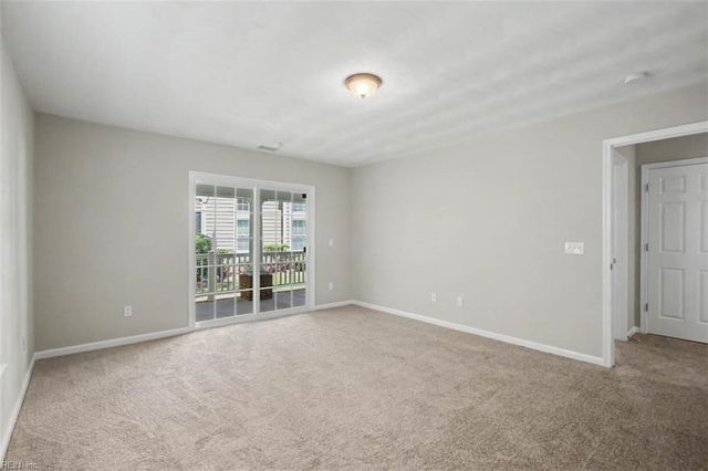 5448 Paperwhite LN, Virginia Beach, VA 23455
