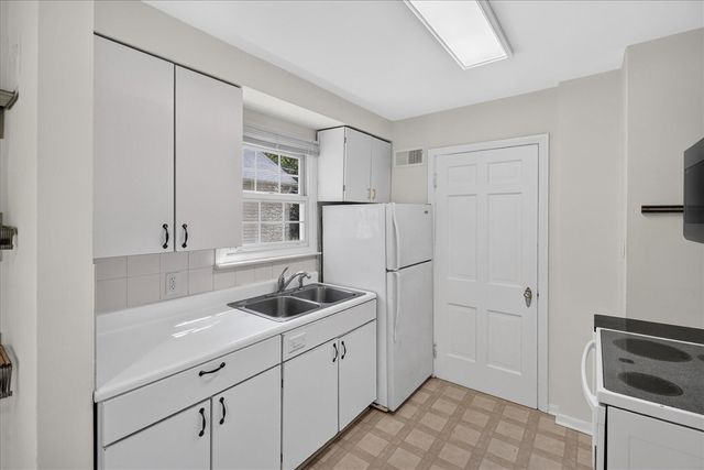 501 W Hoover Avenue, Ann Arbor, MI 48103
