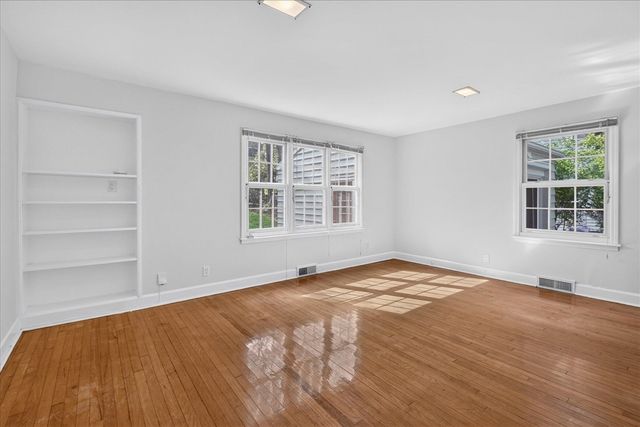501 W Hoover Avenue, Ann Arbor, MI 48103