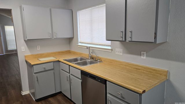 6128 Ridge Oak, San Antonio, TX 78250