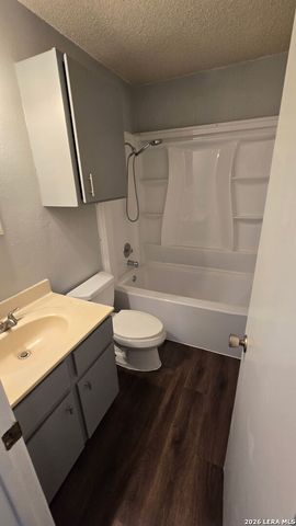 6128 Ridge Oak, San Antonio, TX 78250