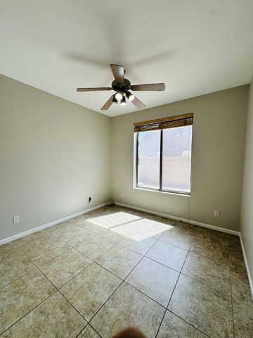 672 W Raven Drive, Chandler, AZ 85286