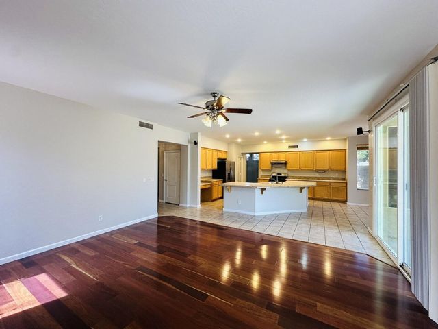 672 W Raven Drive, Chandler, AZ 85286