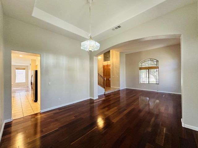 672 W Raven Drive, Chandler, AZ 85286