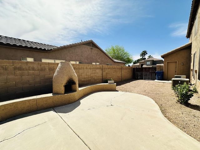 672 W Raven Drive, Chandler, AZ 85286