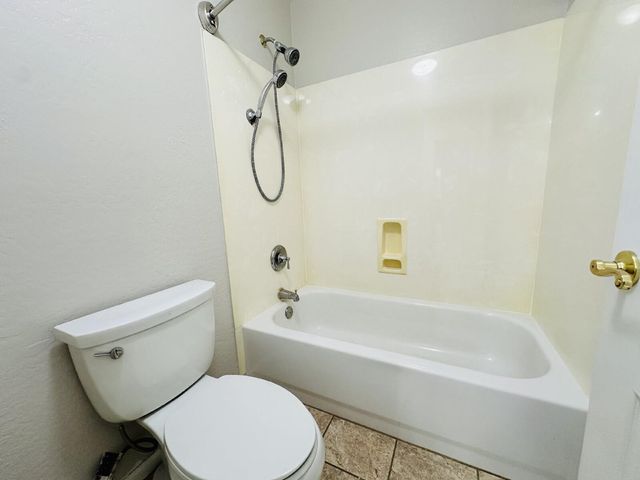 672 W Raven Drive, Chandler, AZ 85286