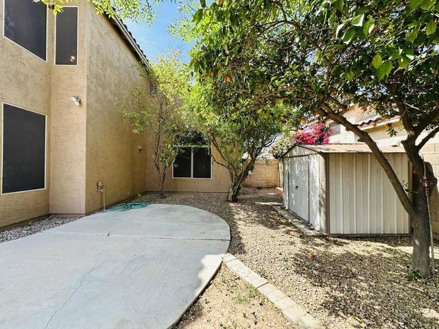 672 W Raven Drive, Chandler, AZ 85286