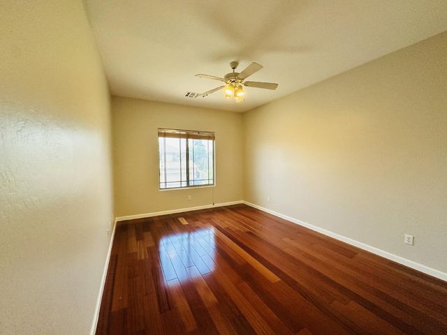 672 W Raven Drive, Chandler, AZ 85286