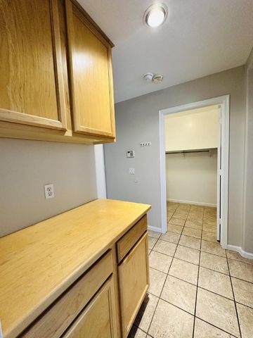 672 W Raven Drive, Chandler, AZ 85286