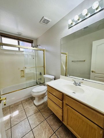 672 W Raven Drive, Chandler, AZ 85286