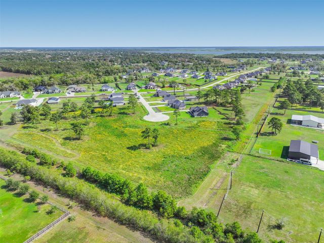 6502 Treme Bayou Drive, Baytown, TX 77523