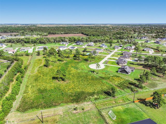 6502 Treme Bayou Drive, Baytown, TX 77523